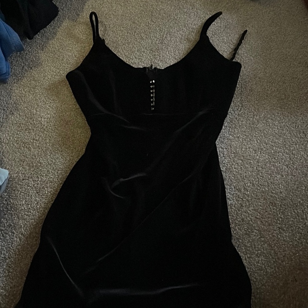 Velvet, black, formal dress!